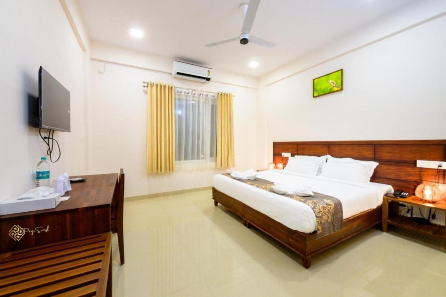 Hotel The Tark Delhi 4*