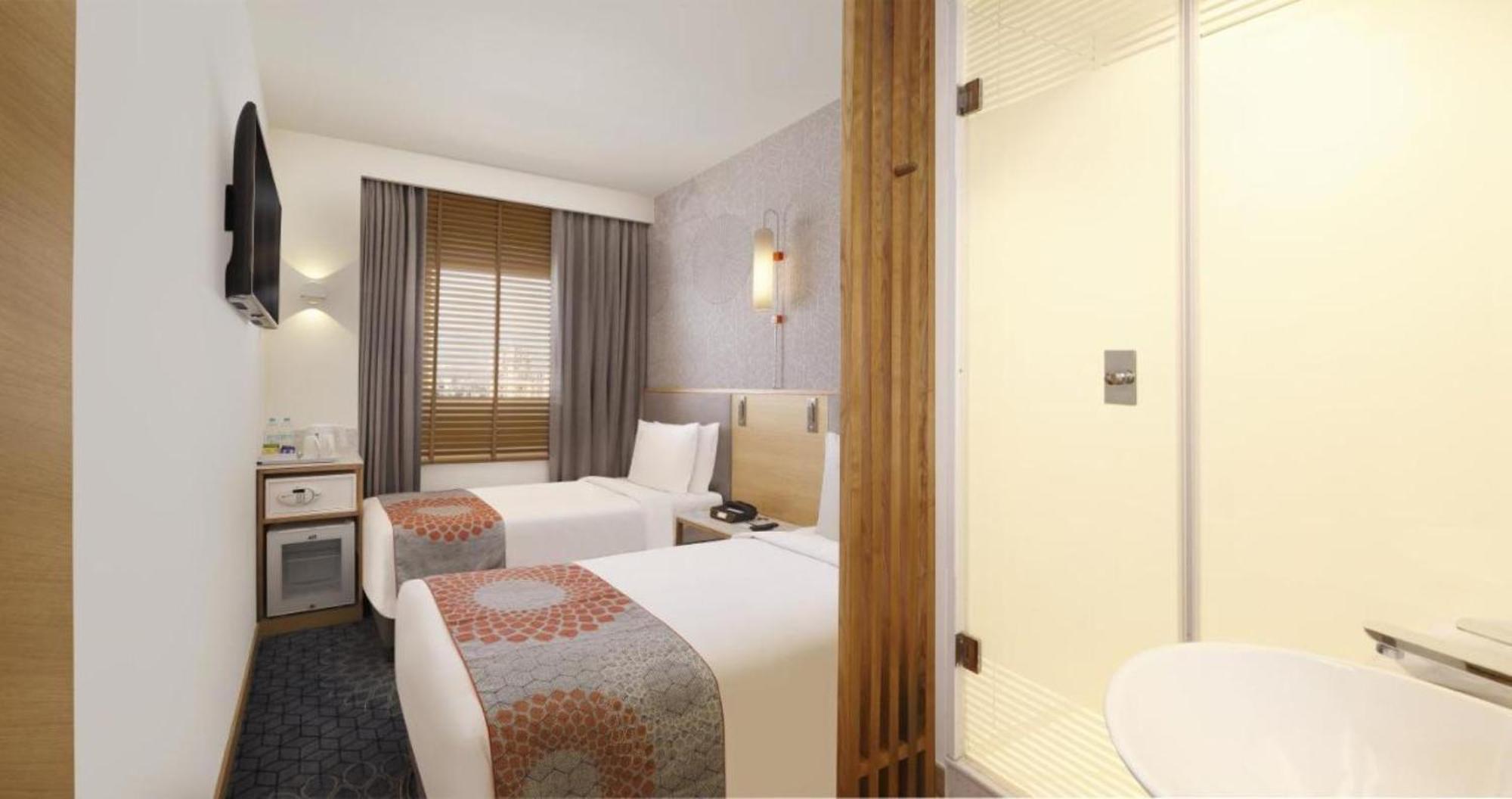 Hotel The Tark Delhi 4*